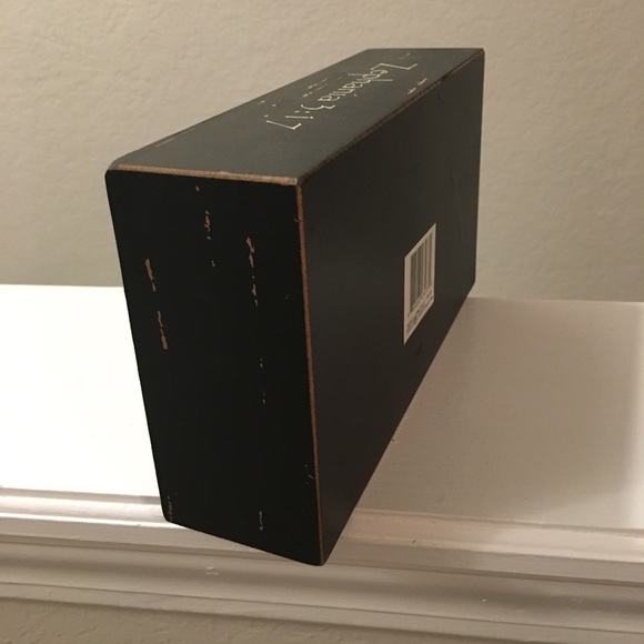 Wooden Block Decor - Picture 4 of 5